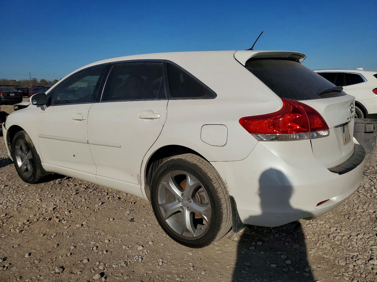 2009 TOYOTA VENZA photo 3