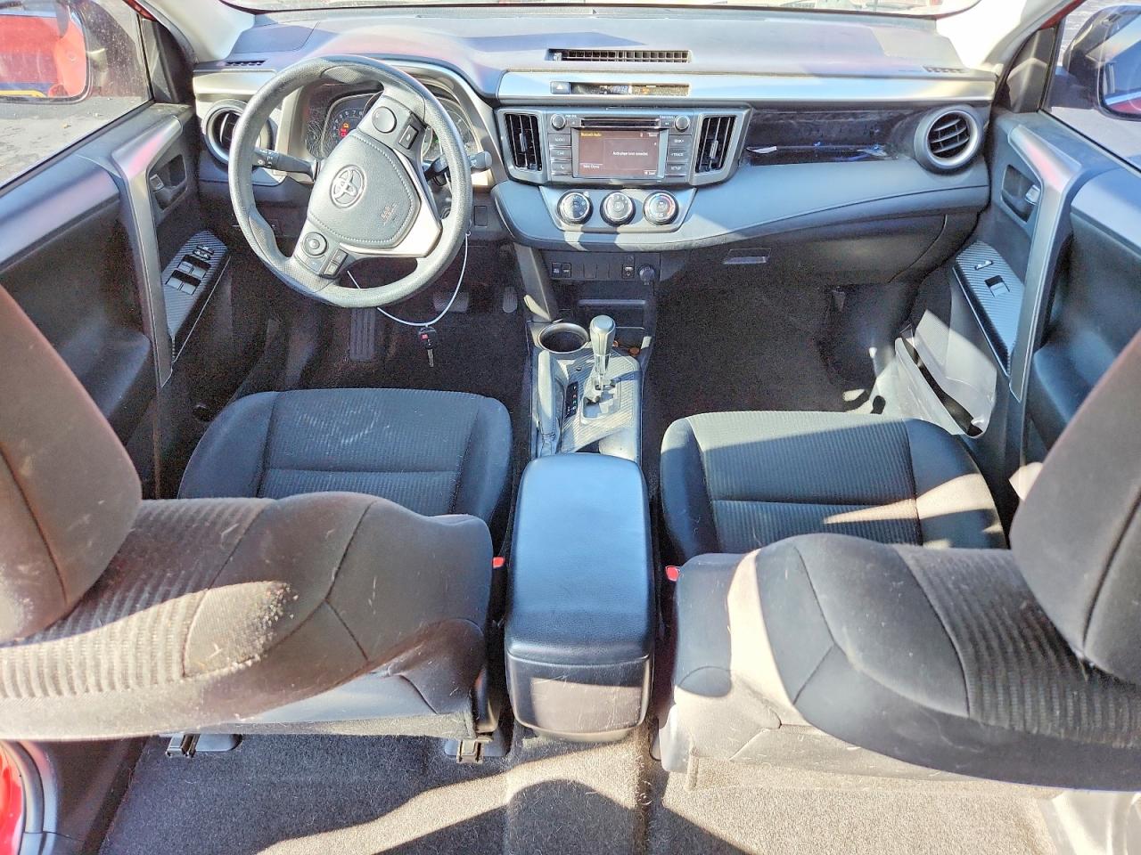 2015 TOYOTA RAV4 LE photo 8
