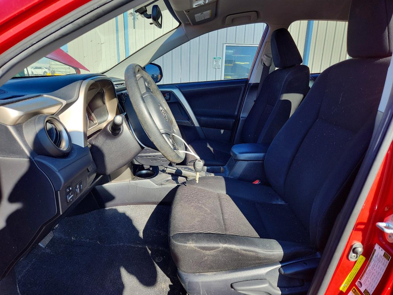 2015 TOYOTA RAV4 LE photo 7