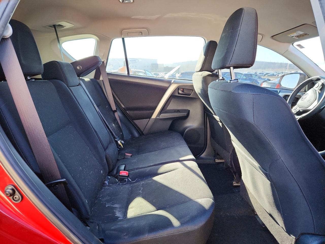 2015 TOYOTA RAV4 LE photo 11