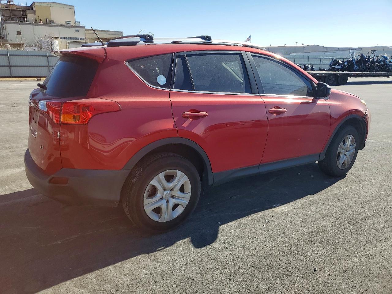 2015 TOYOTA RAV4 LE photo 3
