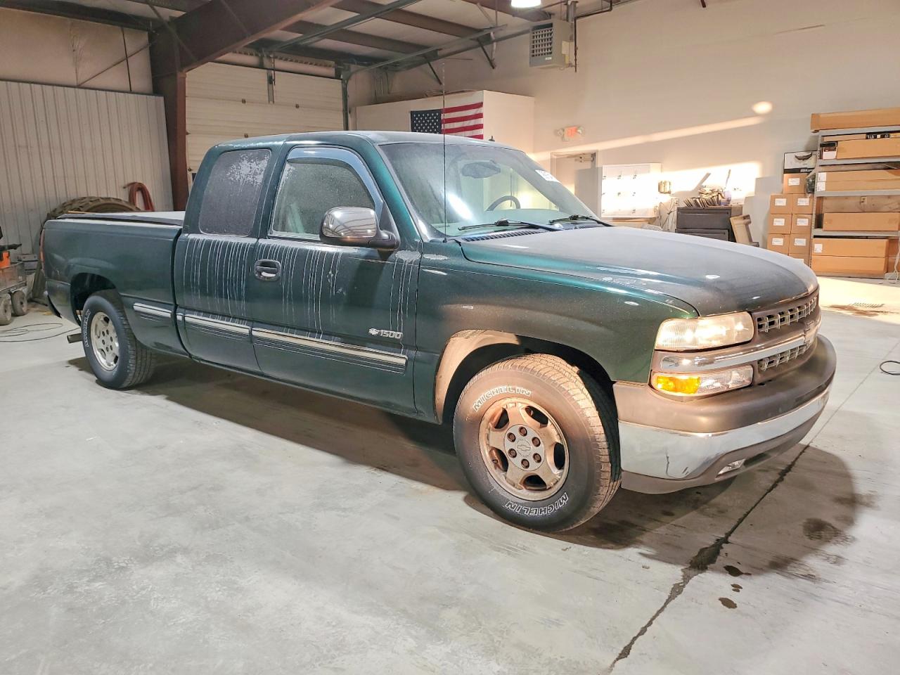 2002 CHEVROLET SILVERADO C1500 photo 4