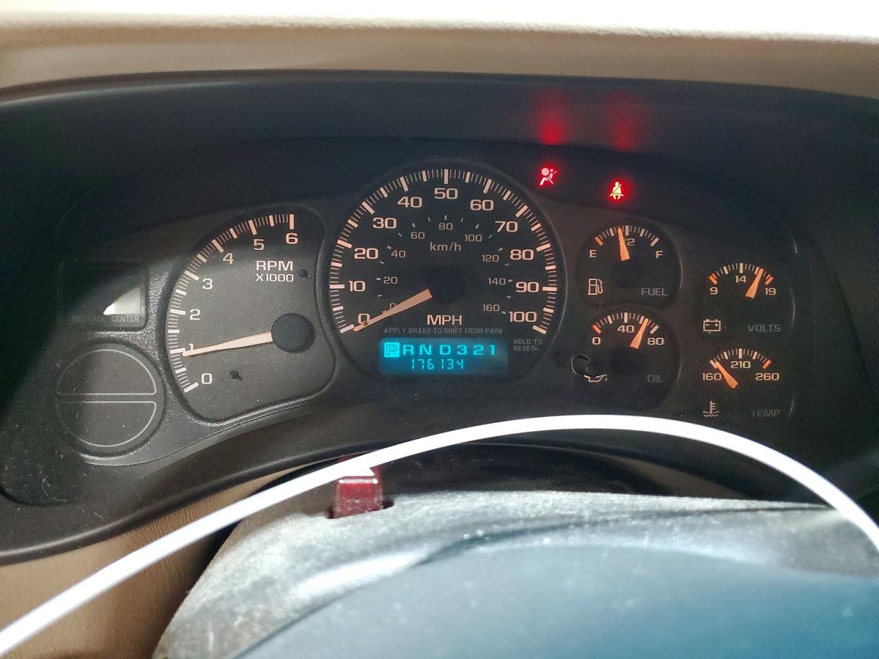 2002 CHEVROLET SILVERADO C1500 photo 9