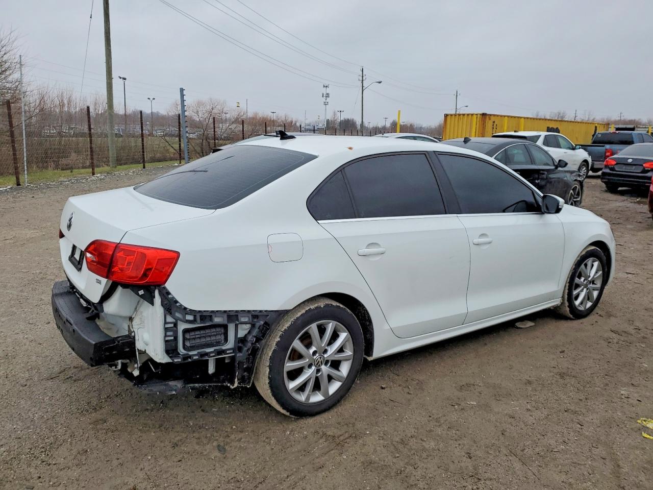 2014 VOLKSWAGEN JETTA SE photo 3
