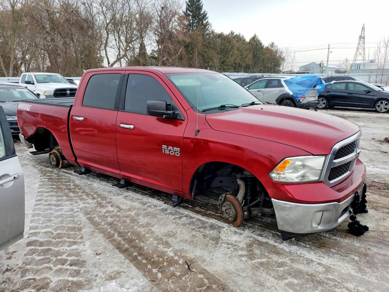 2014 RAM 1500 SLT photo 4