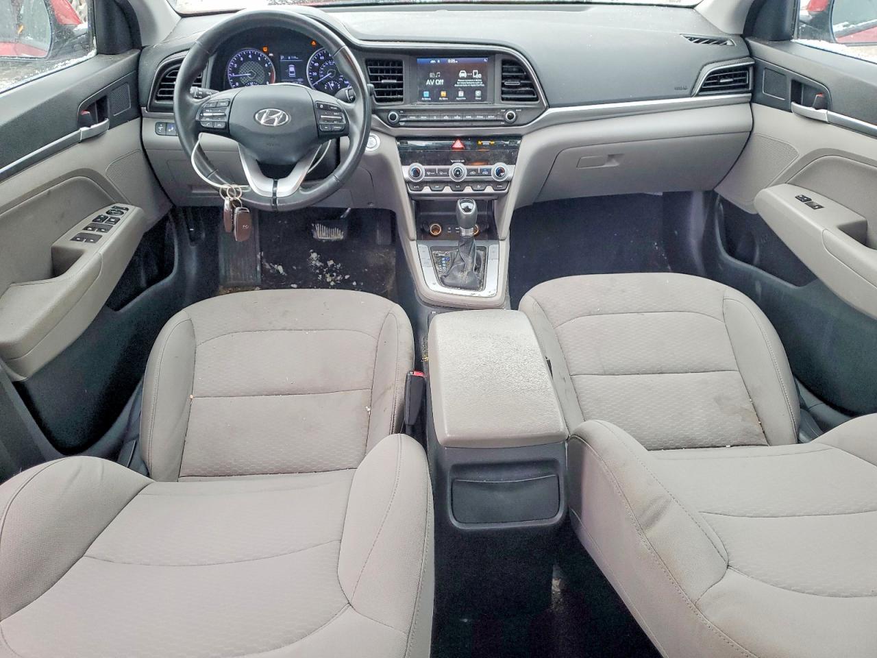2020 HYUNDAI ELANTRA SEL photo 8