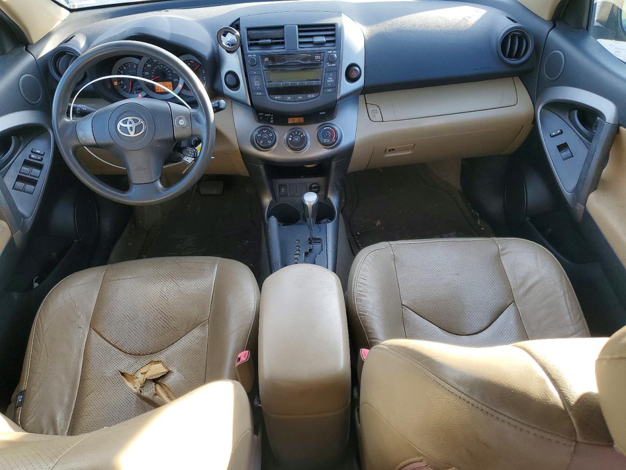2010 TOYOTA RAV4 photo 8