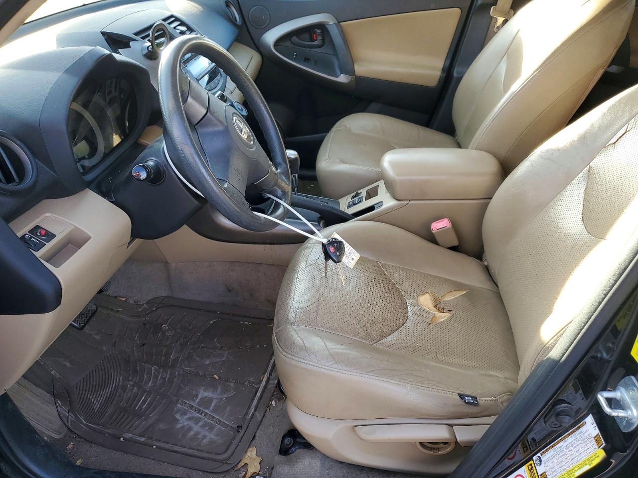 2010 TOYOTA RAV4 photo 7