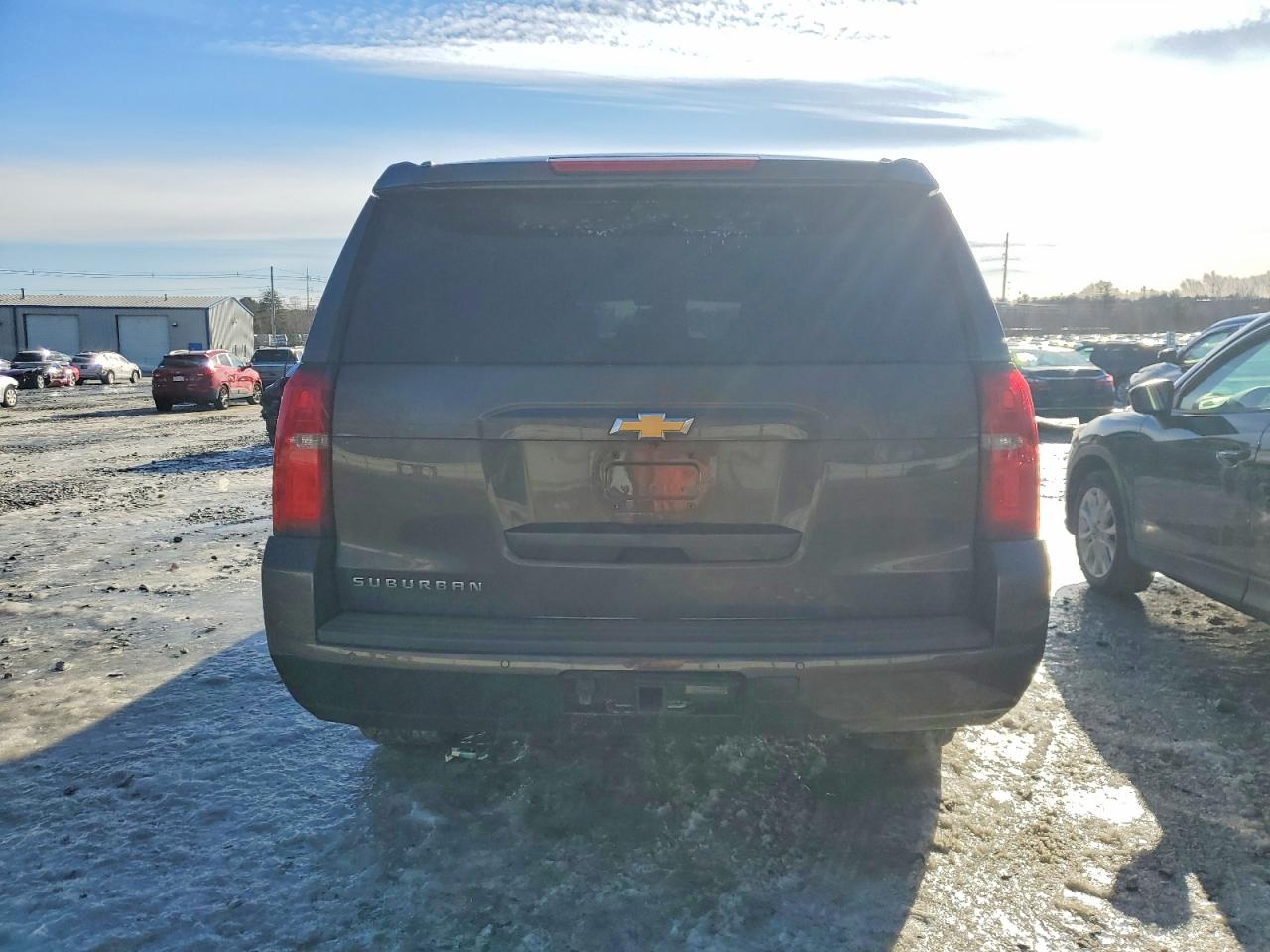 2018 CHEVROLET SUBURBAN C1500 LT photo 6