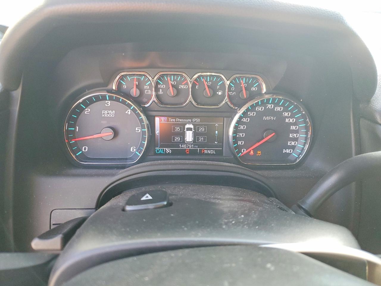 2018 CHEVROLET SUBURBAN C1500 LT photo 9