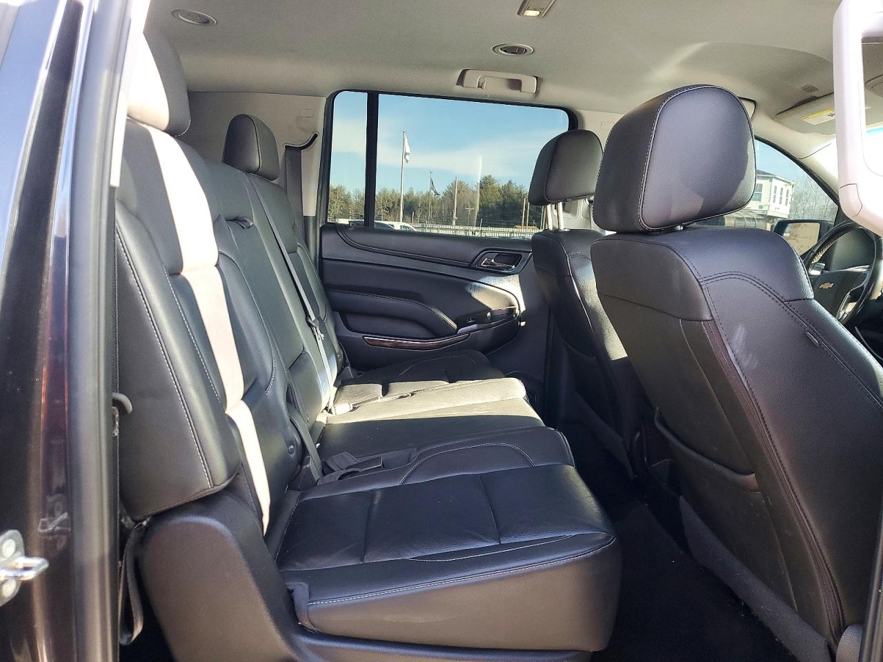 2018 CHEVROLET SUBURBAN C1500 LT photo 11