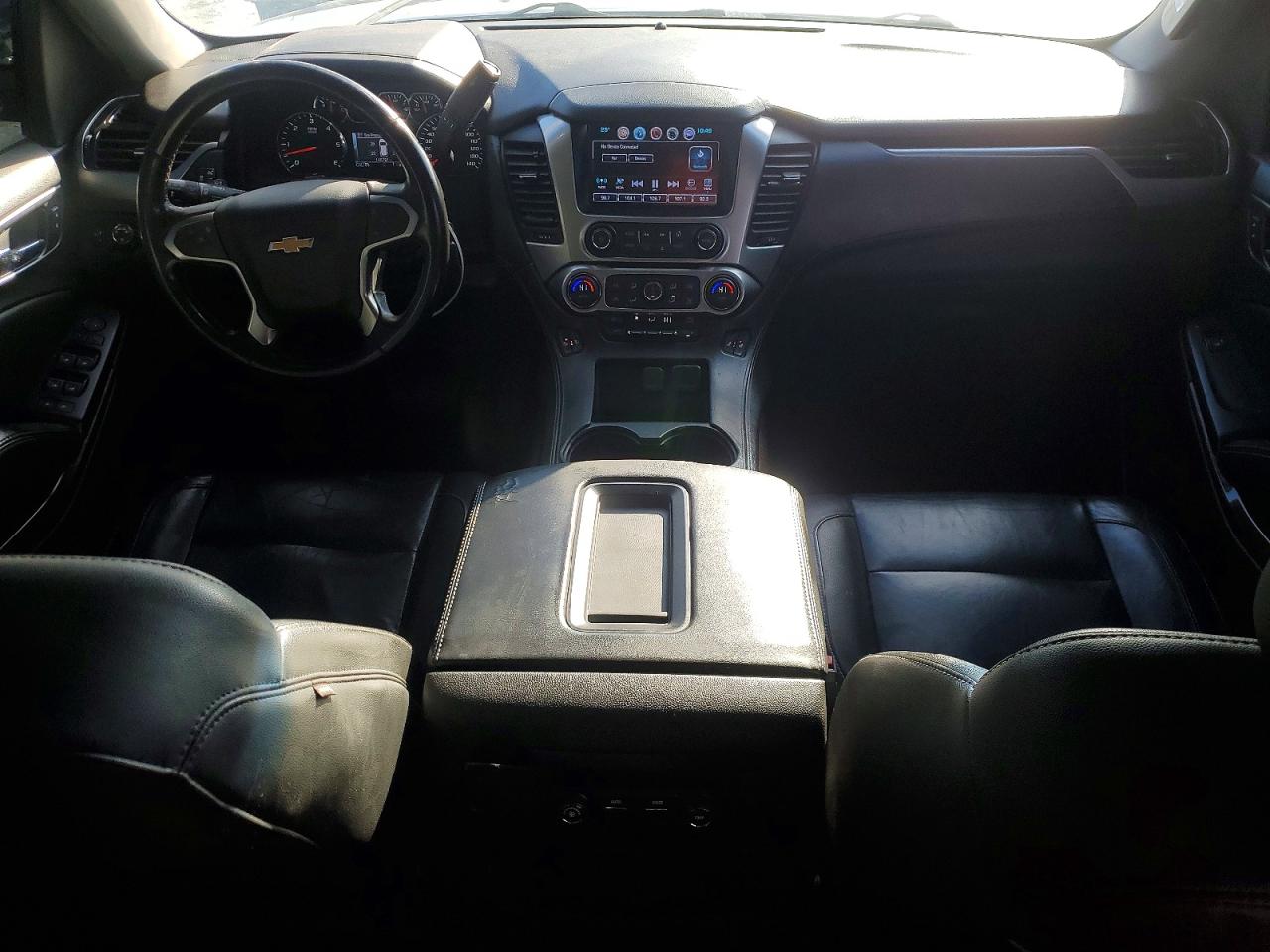 2018 CHEVROLET SUBURBAN C1500 LT photo 8