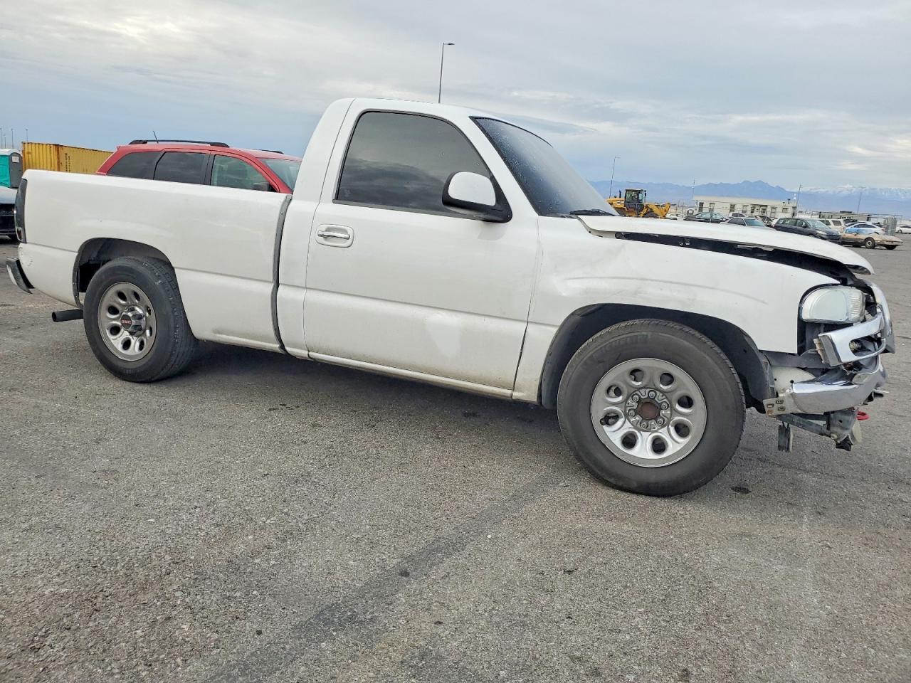 2007 GMC NEW SIERRA C1500 CLASSIC photo 4