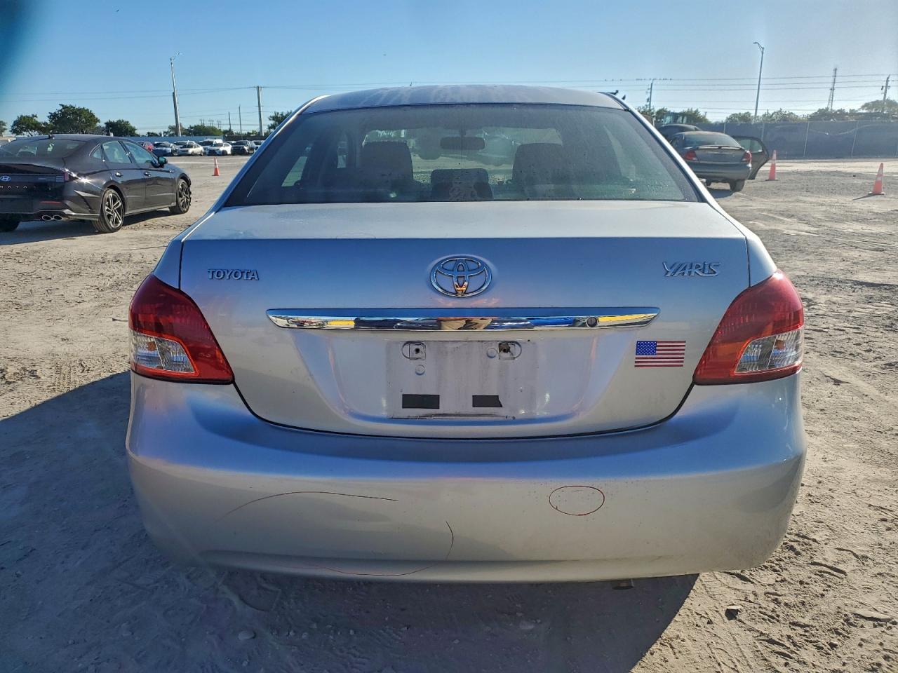 2007 TOYOTA YARIS photo 11