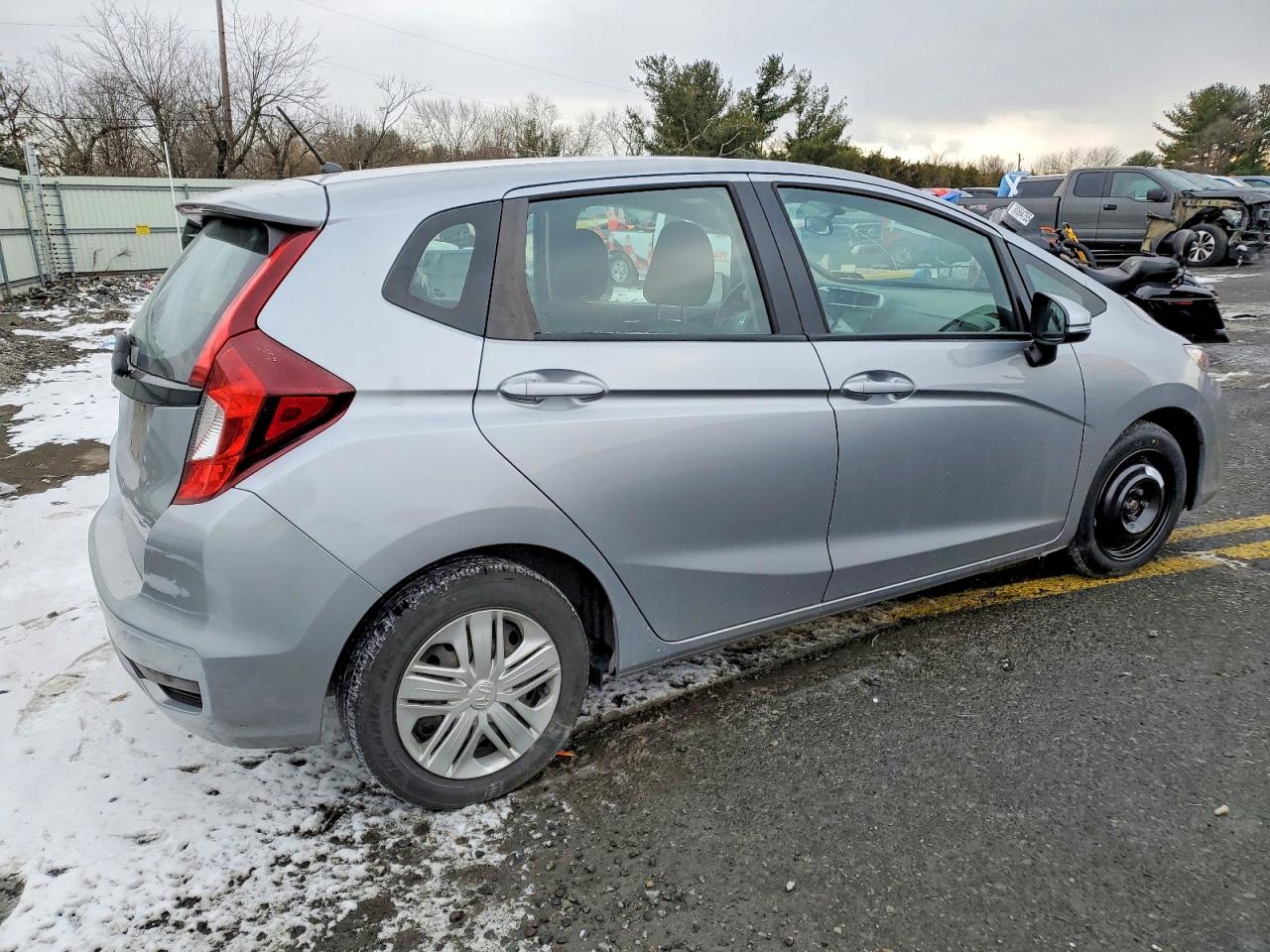 2018 HONDA FIT LX photo 3