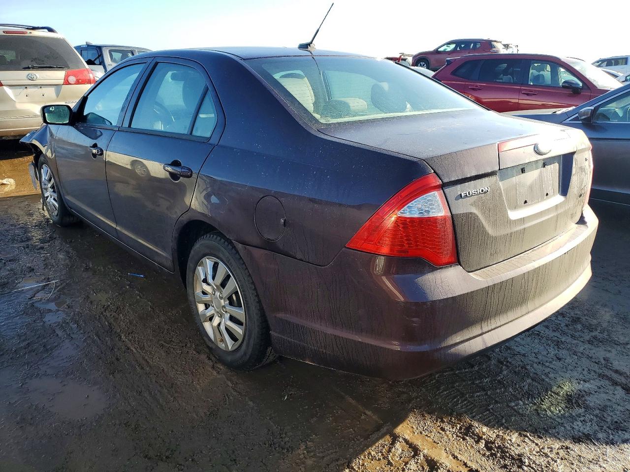 2011 FORD FUSION S photo 2
