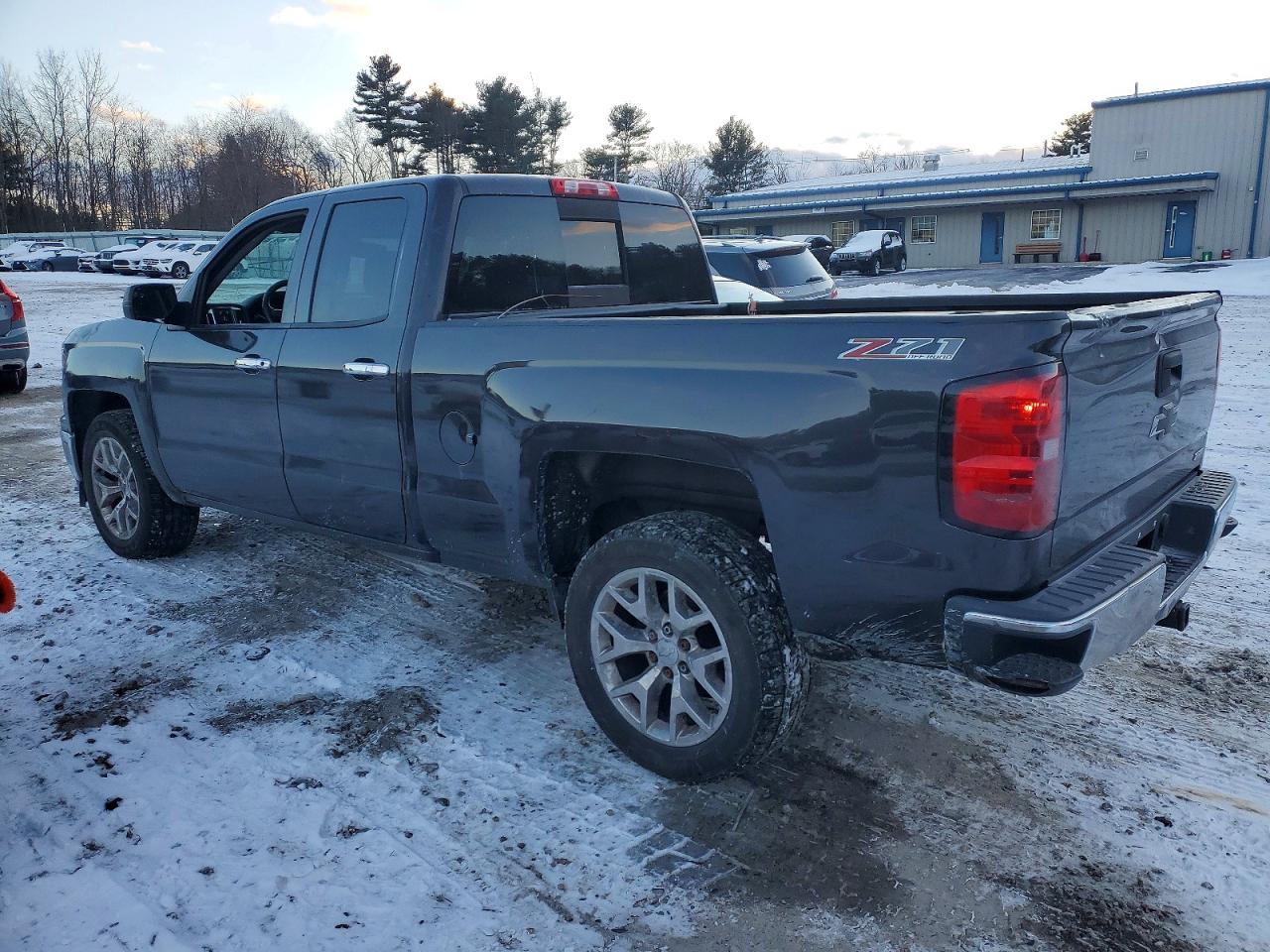 2014 CHEVROLET SILVERADO K1500 LT photo 2