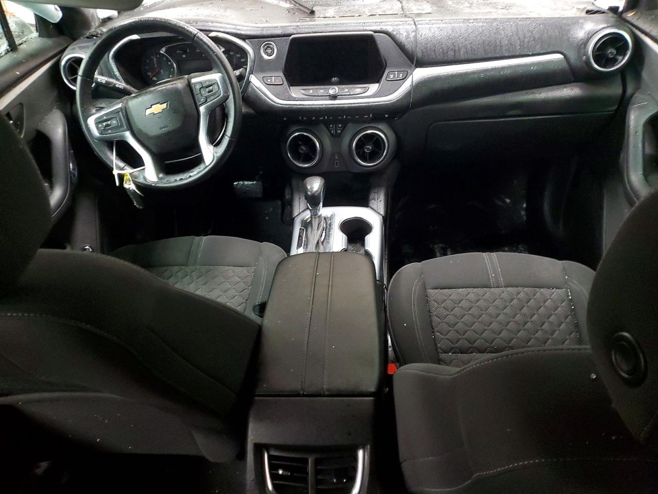 2020 CHEVROLET BLAZER 2LT photo 8