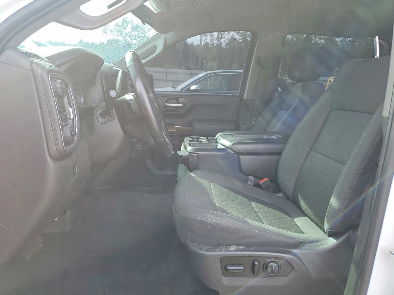 2020 CHEVROLET SILVERADO C1500 LT photo 13