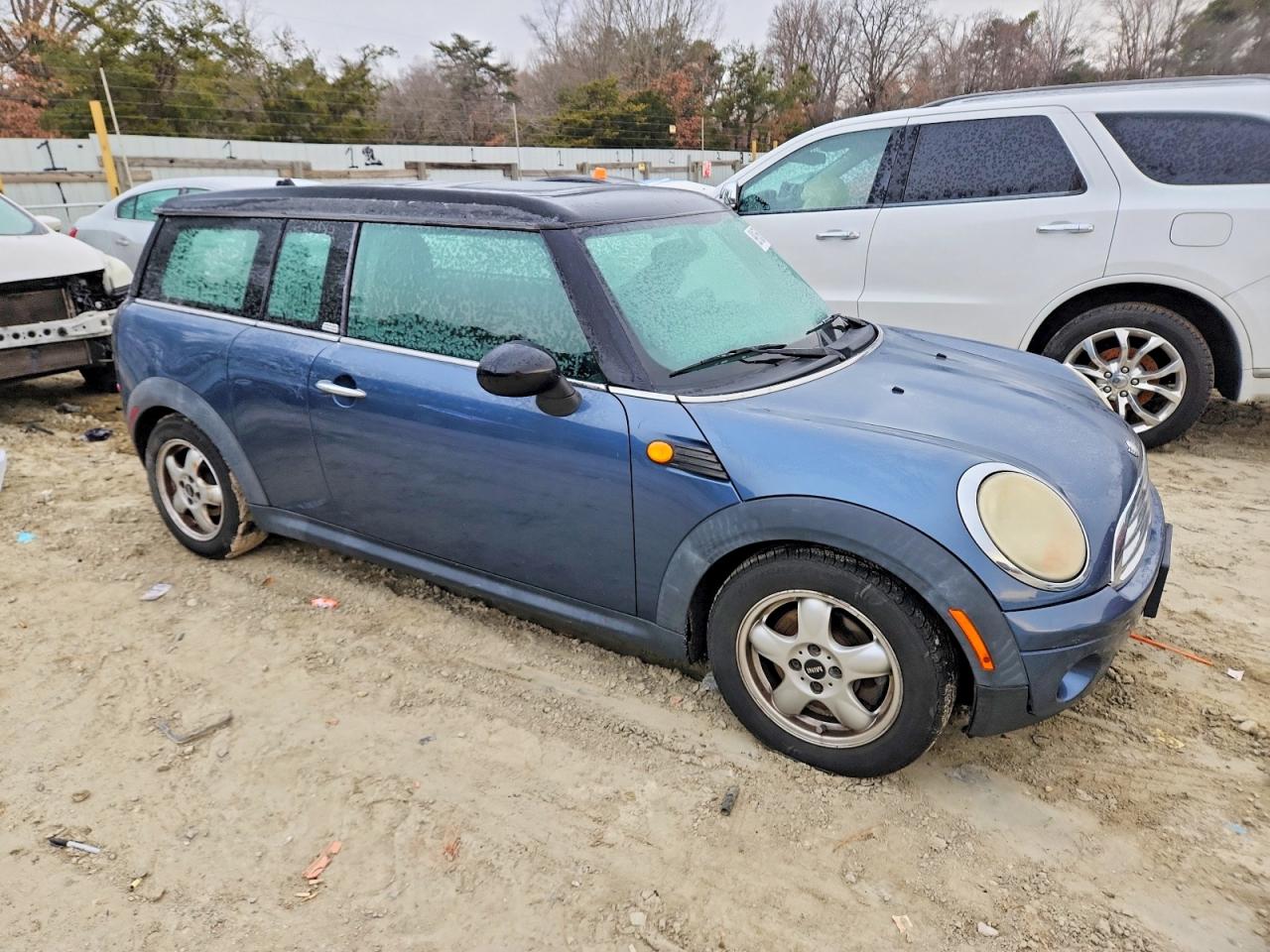 2010 MINI COOPER CLUBMAN photo 4