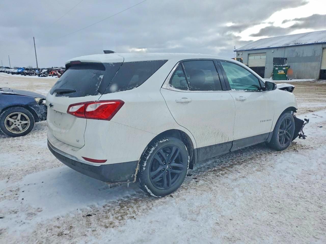 2020 CHEVROLET EQUINOX LT photo 3