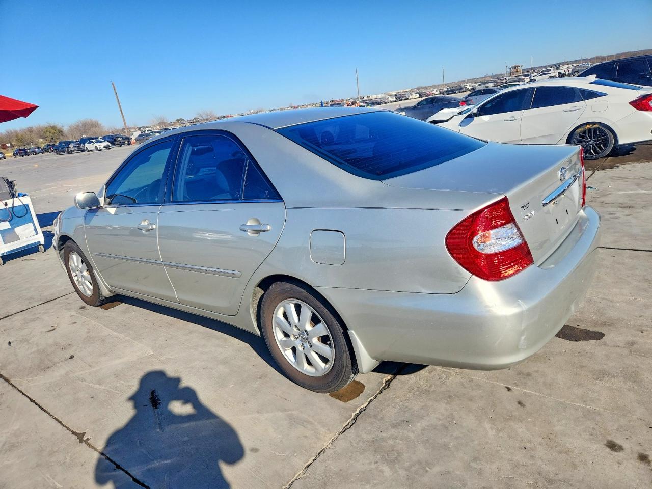 2003 TOYOTA CAMRY XLE V6 photo 2