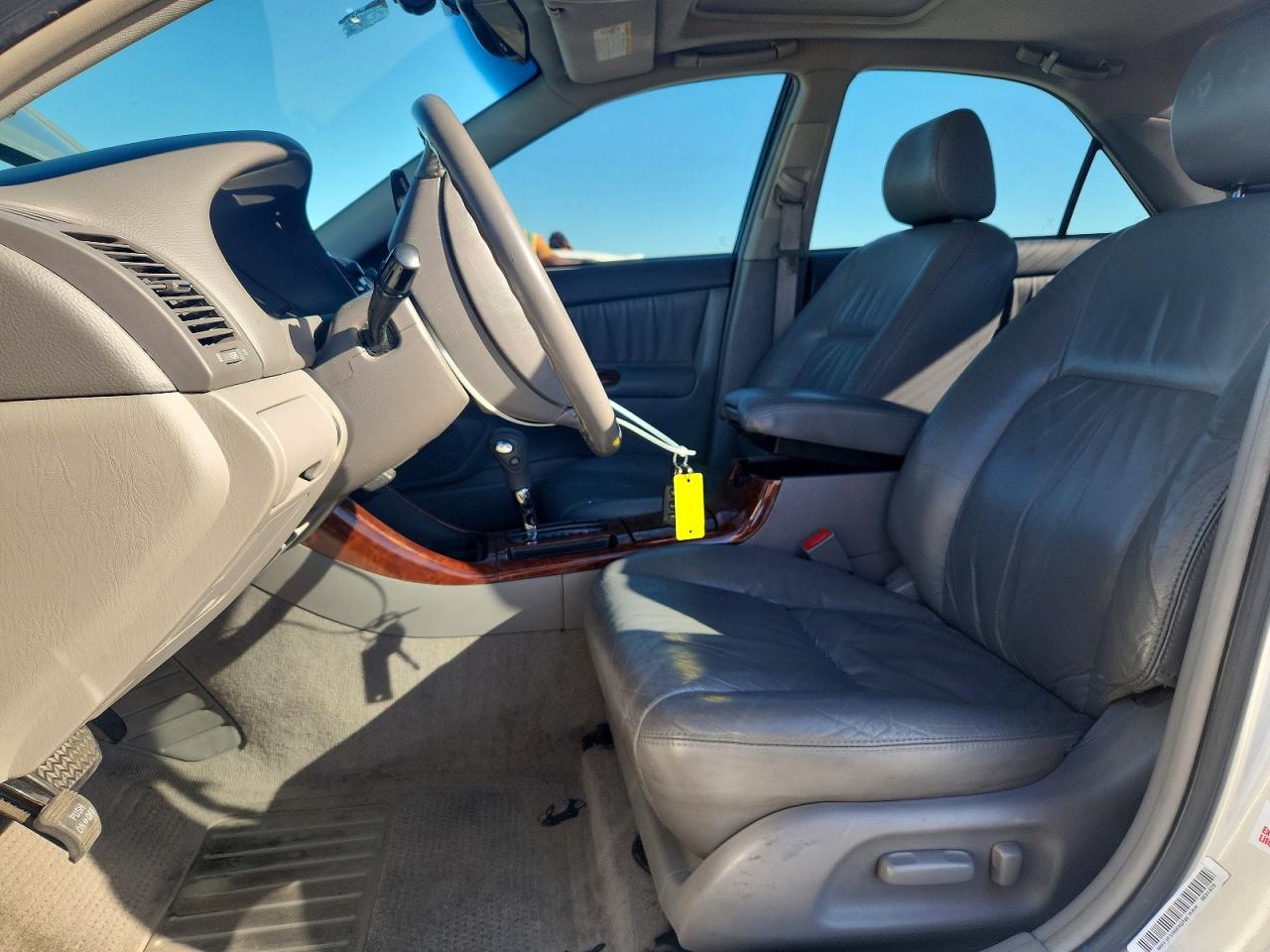 2003 TOYOTA CAMRY XLE V6 photo 7