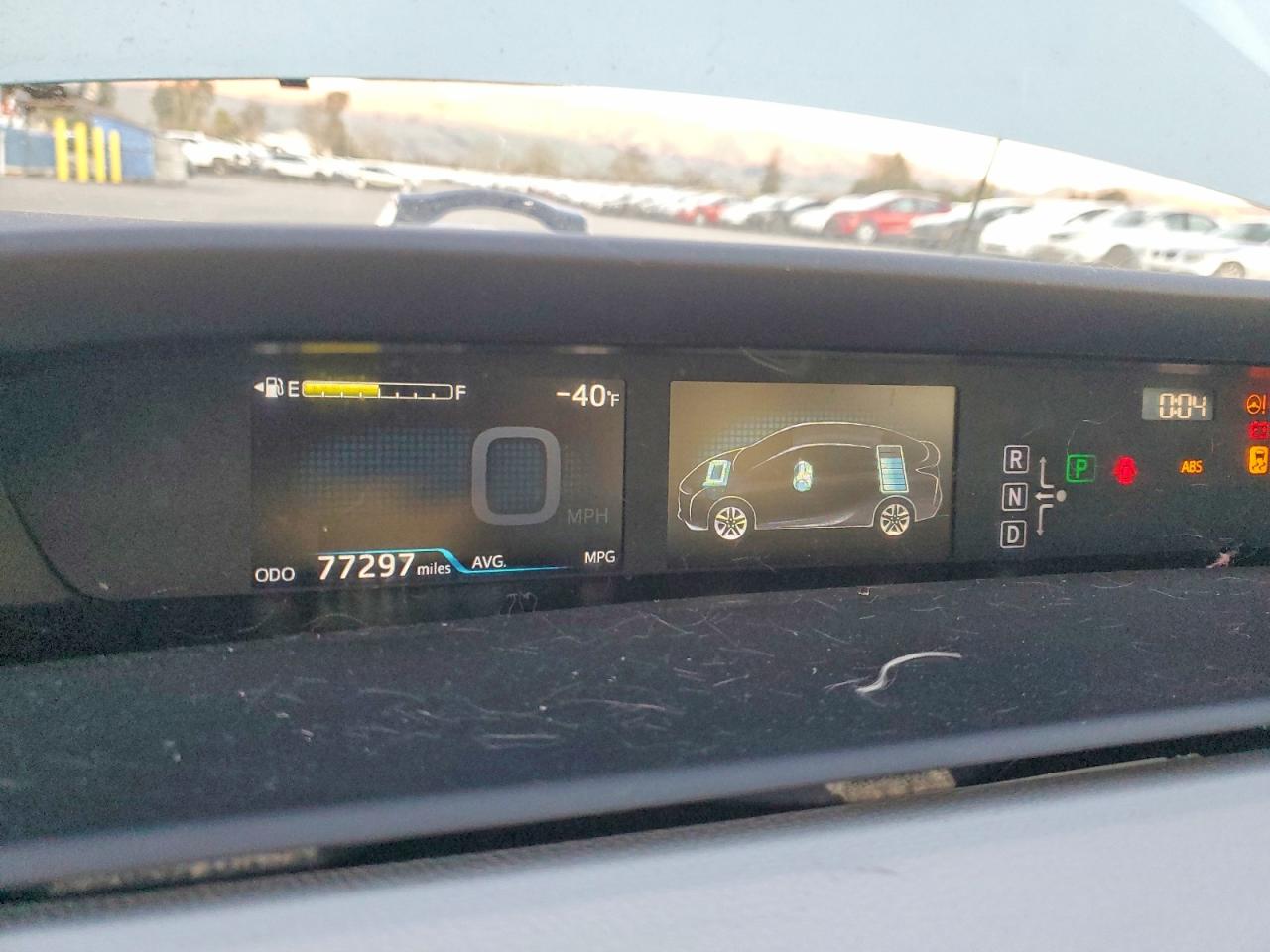2018 TOYOTA PRIUS photo 9