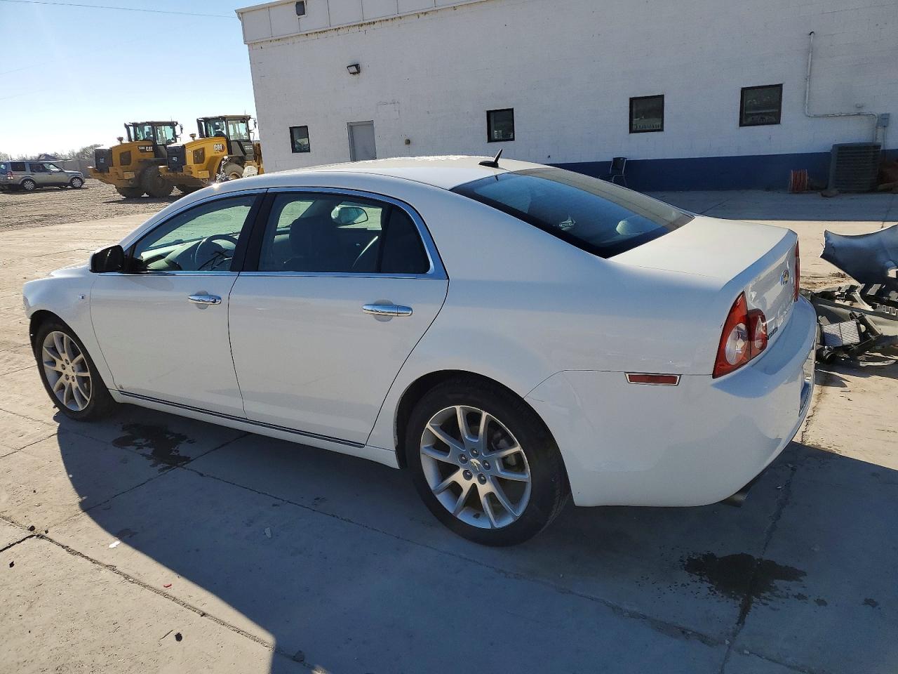 2008 CHEVROLET MALIBU LTZ photo 2