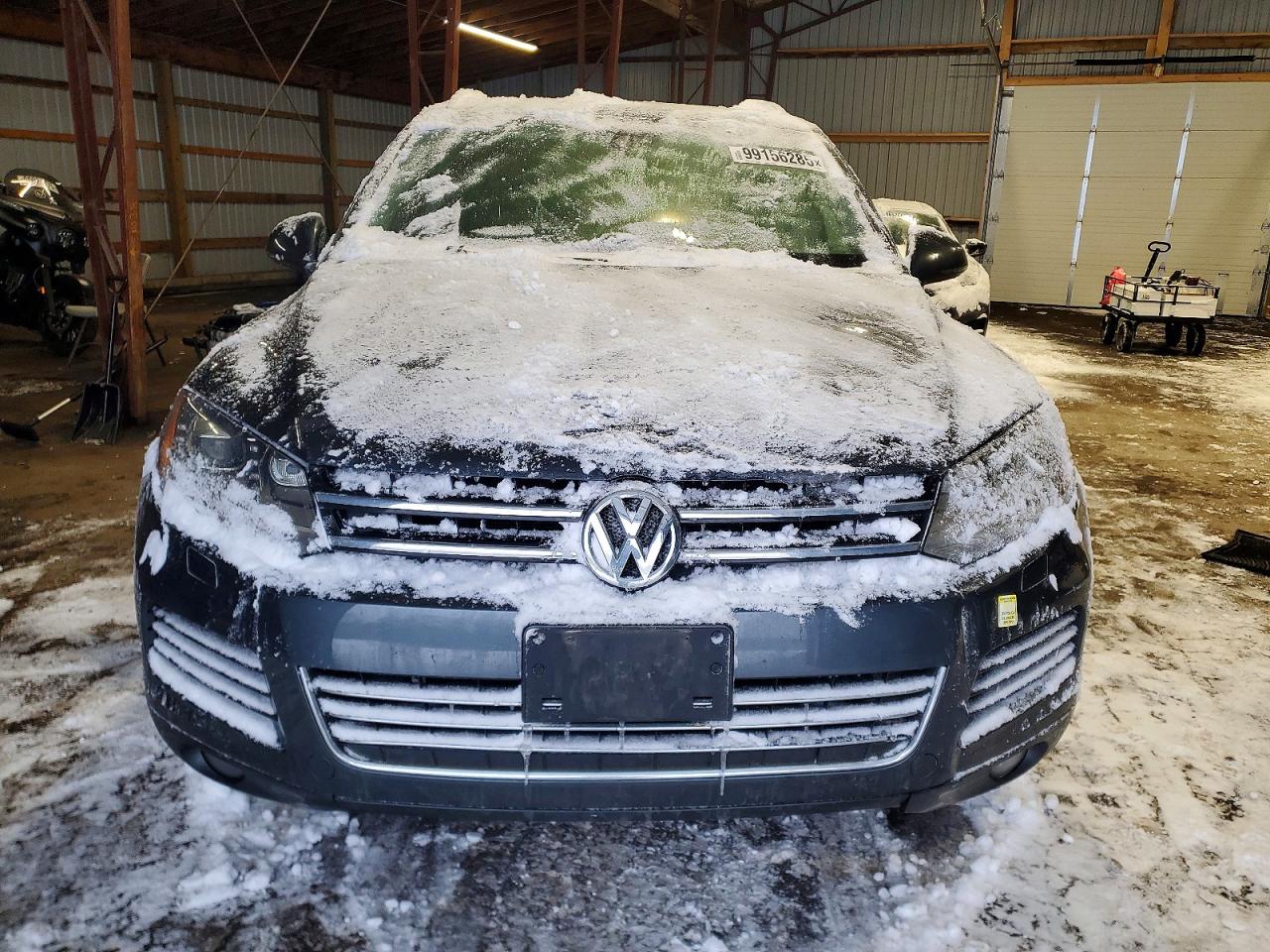 2011 VOLKSWAGEN TOUAREG V6 photo 5