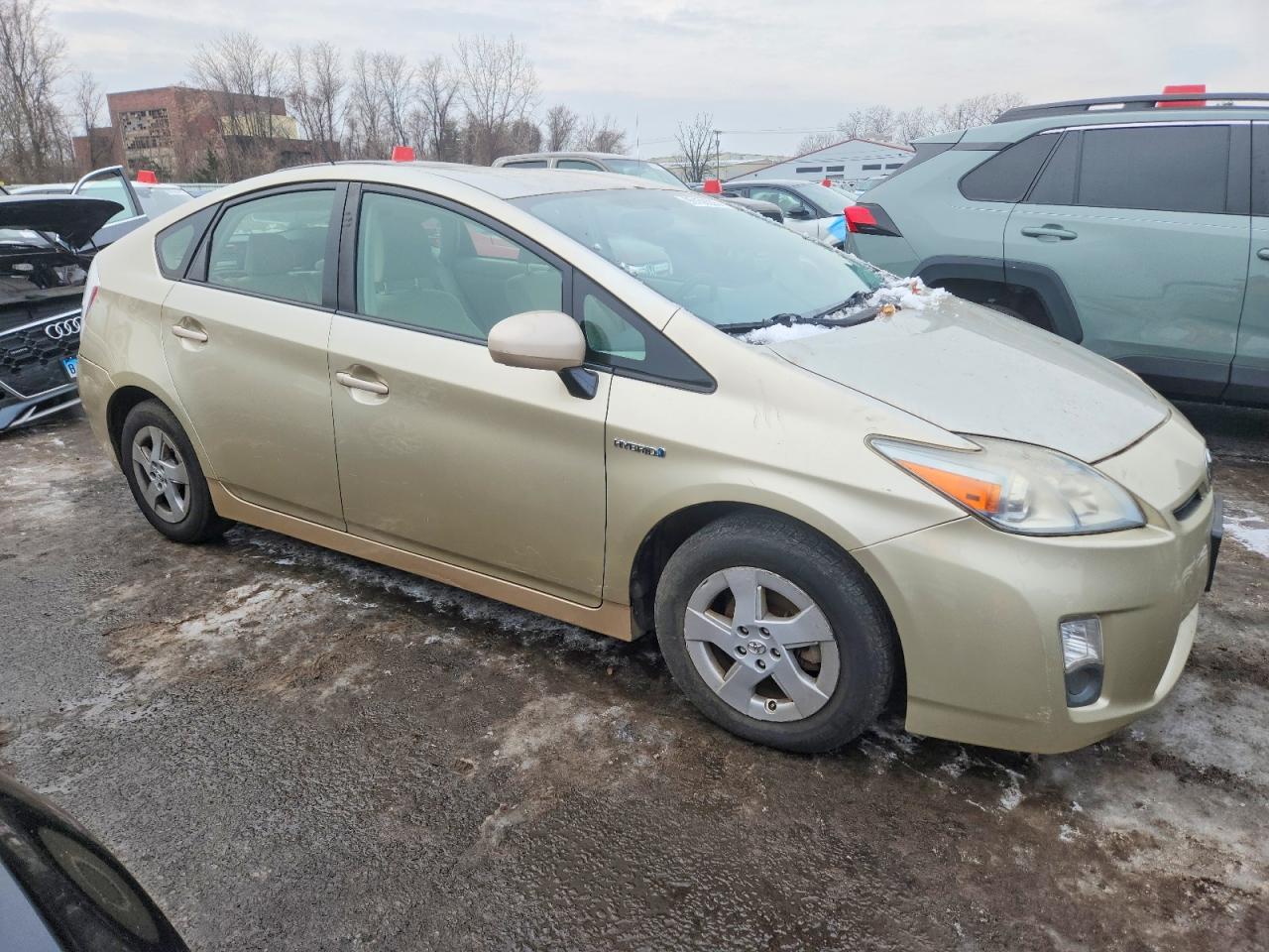 2010 TOYOTA PRIUS photo 4