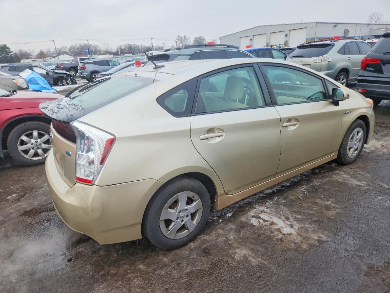 2010 TOYOTA PRIUS photo 3