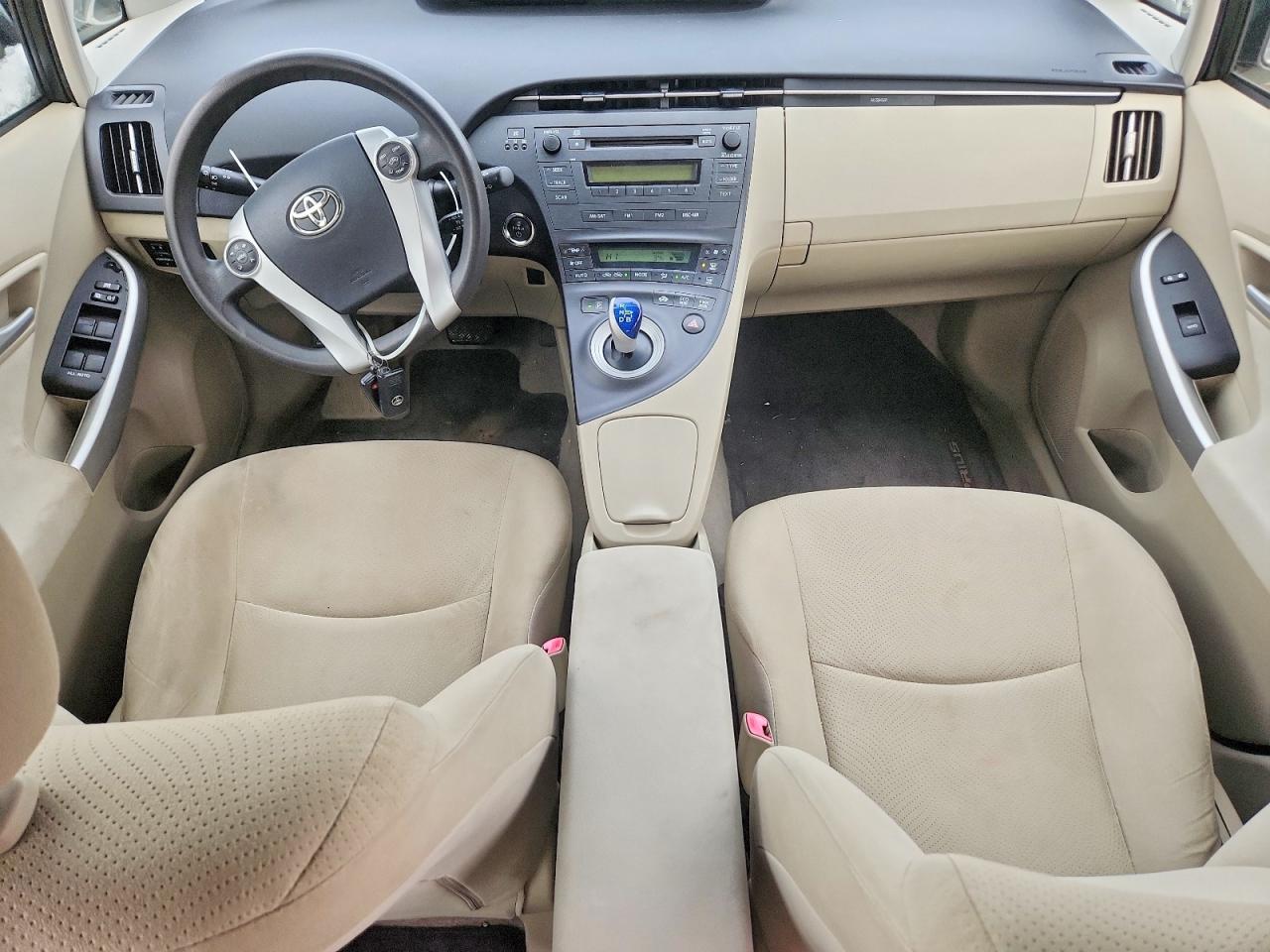 2010 TOYOTA PRIUS photo 8