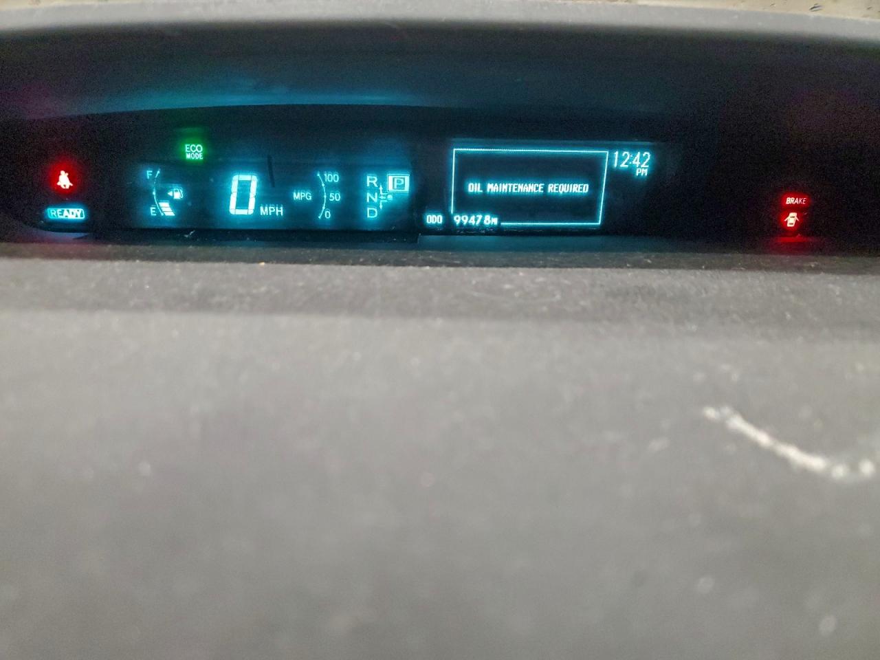 2011 TOYOTA PRIUS photo 9