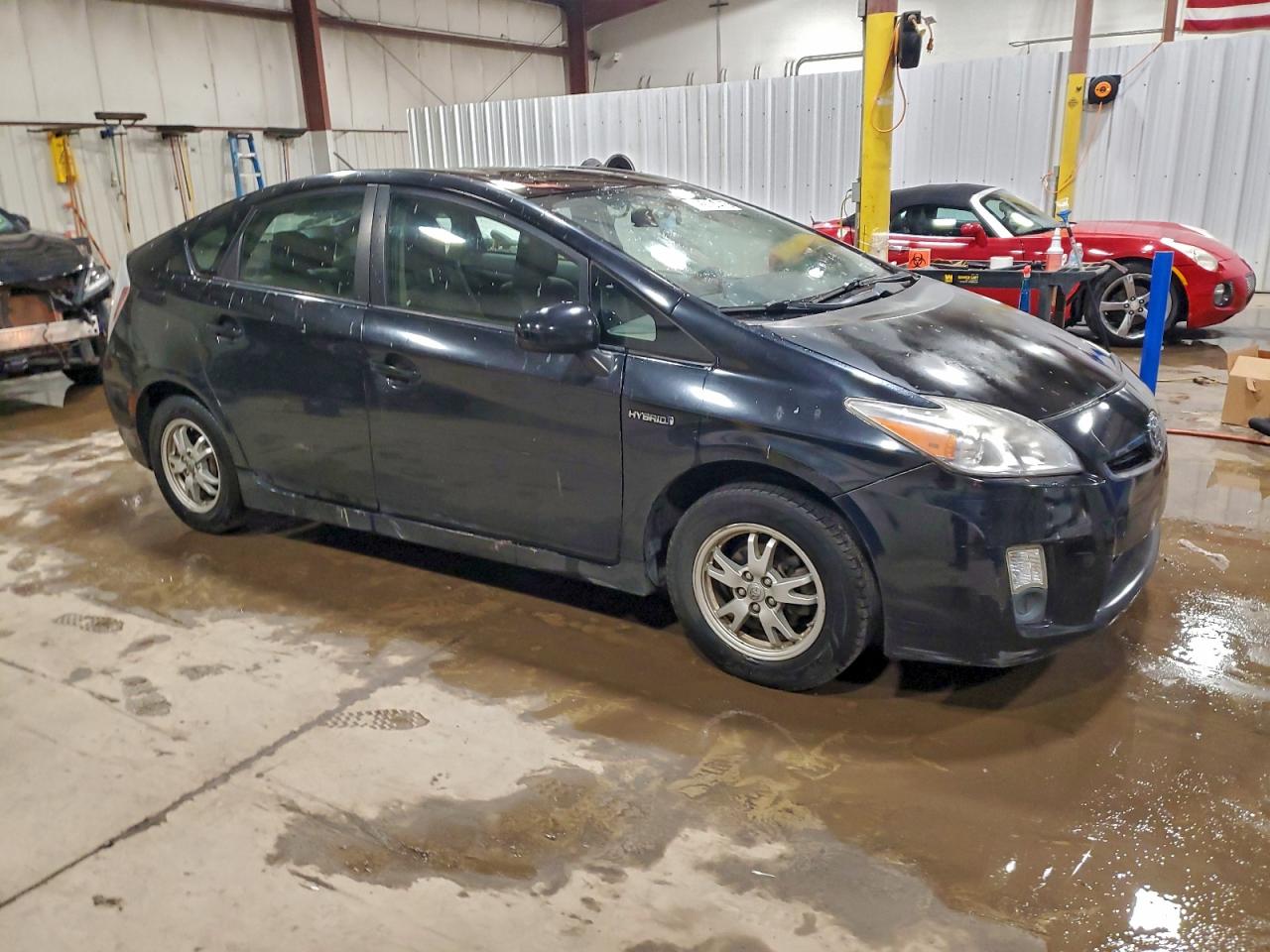 2011 TOYOTA PRIUS photo 4
