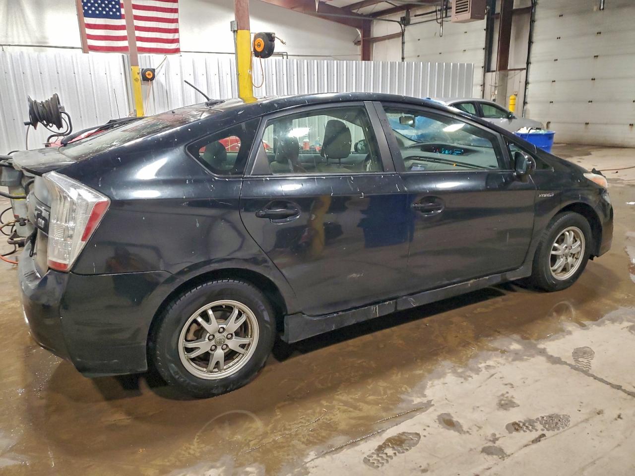 2011 TOYOTA PRIUS photo 3