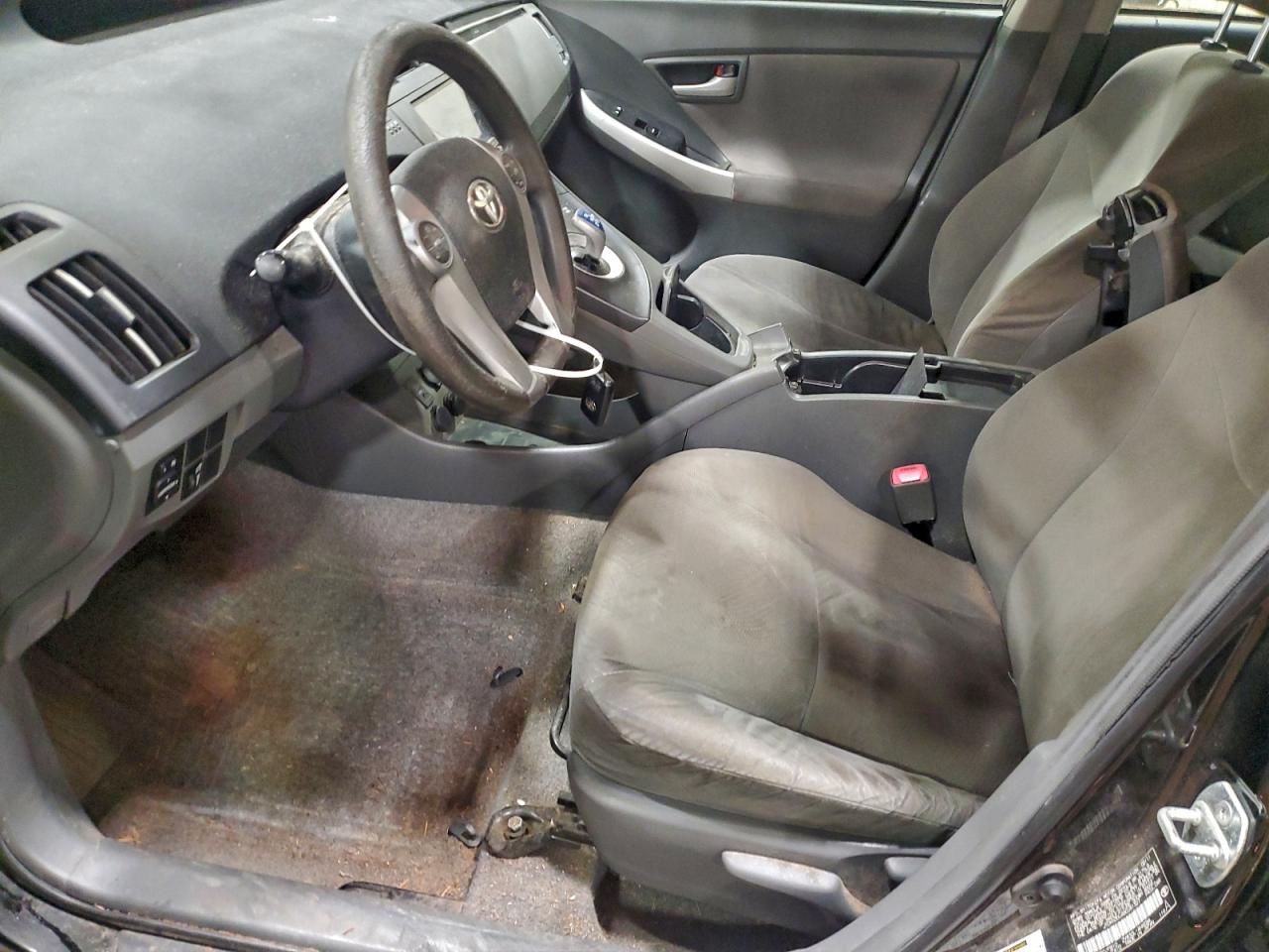 2011 TOYOTA PRIUS photo 7