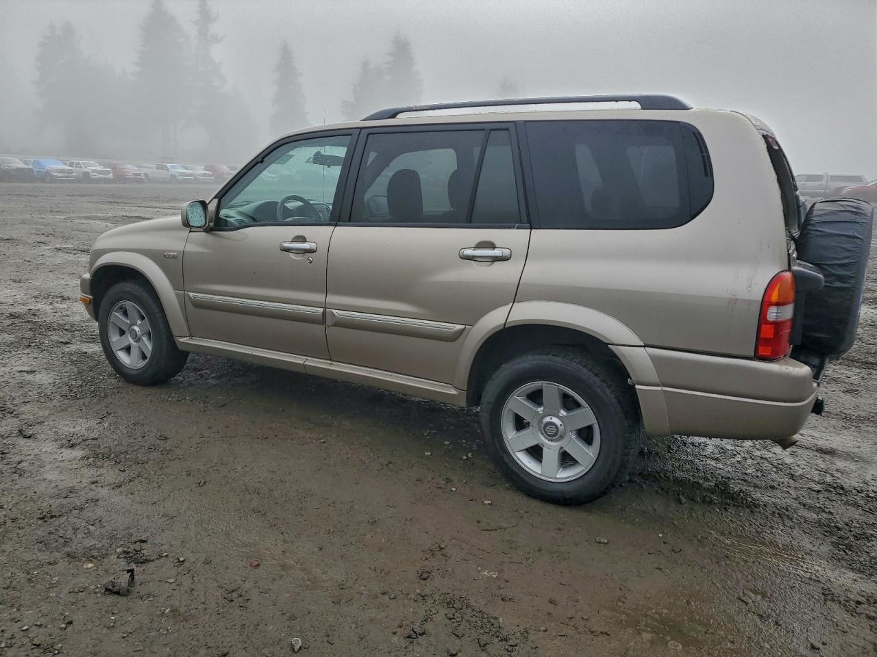 2003 SUZUKI XL7 PLUS photo 2