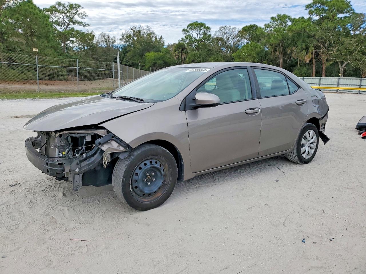 2016 TOYOTA COROLLA