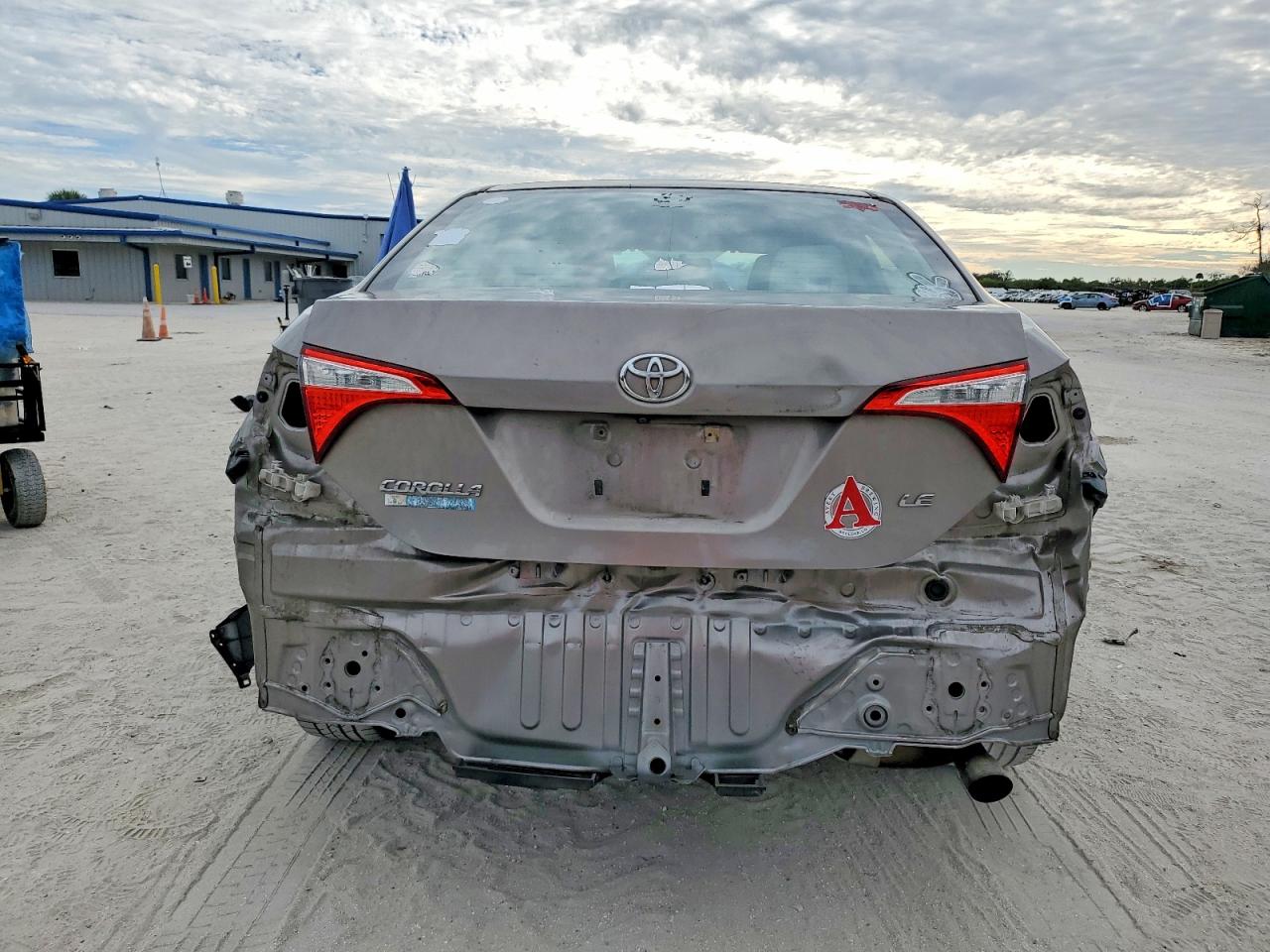 2016 TOYOTA COROLLA L photo 6