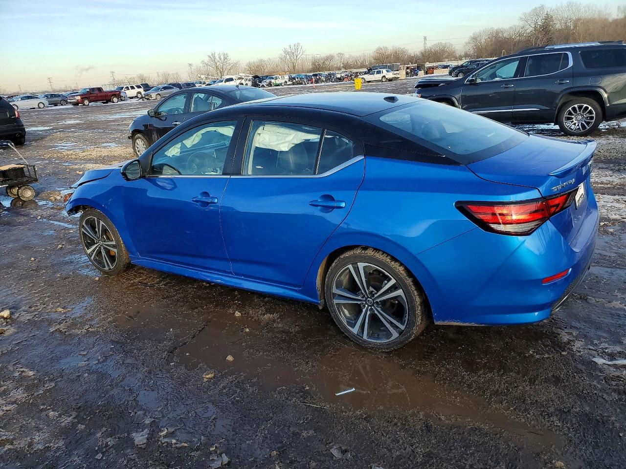 2023 NISSAN SENTRA photo 2