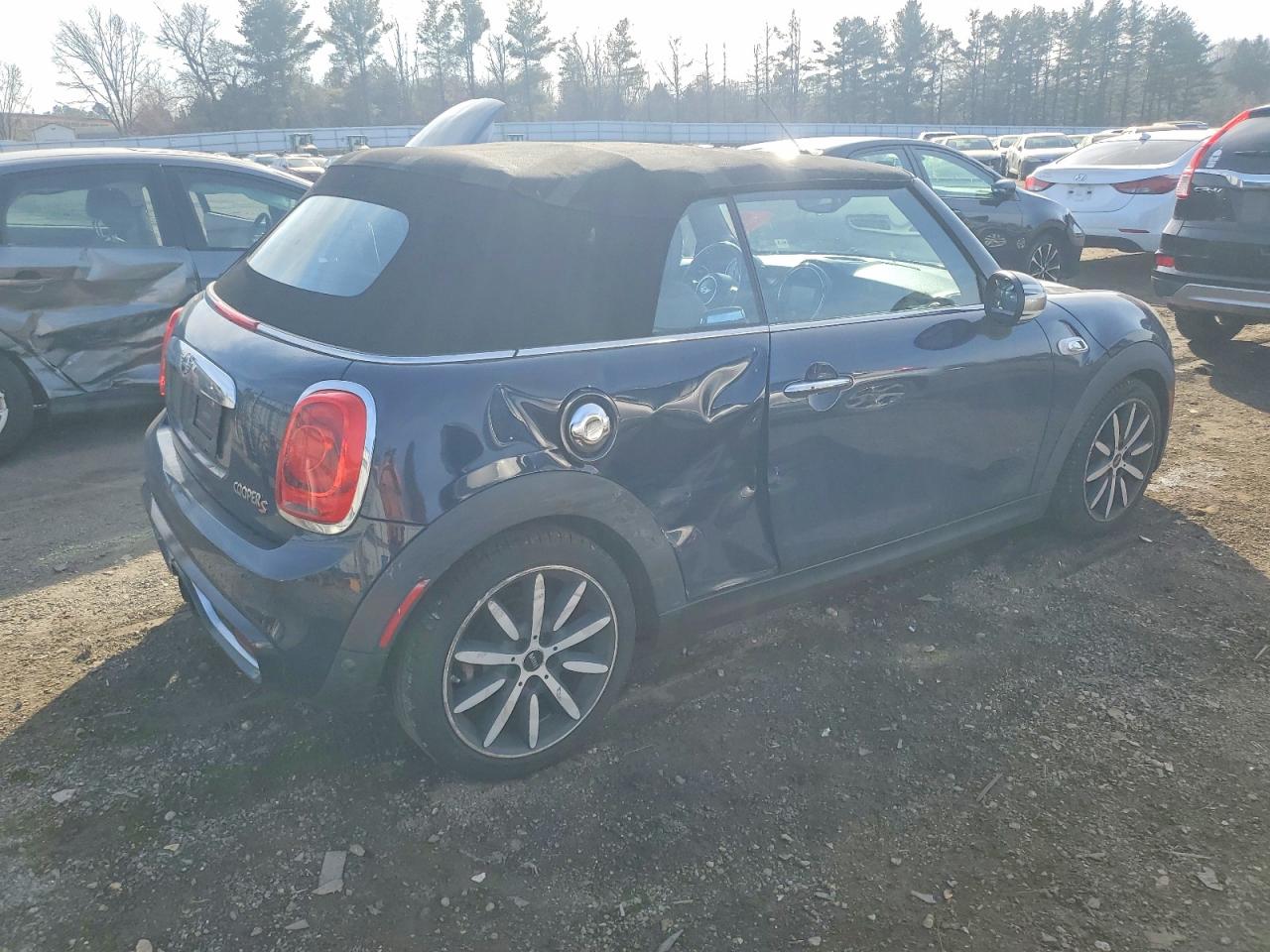 2017 MINI COOPER S photo 3