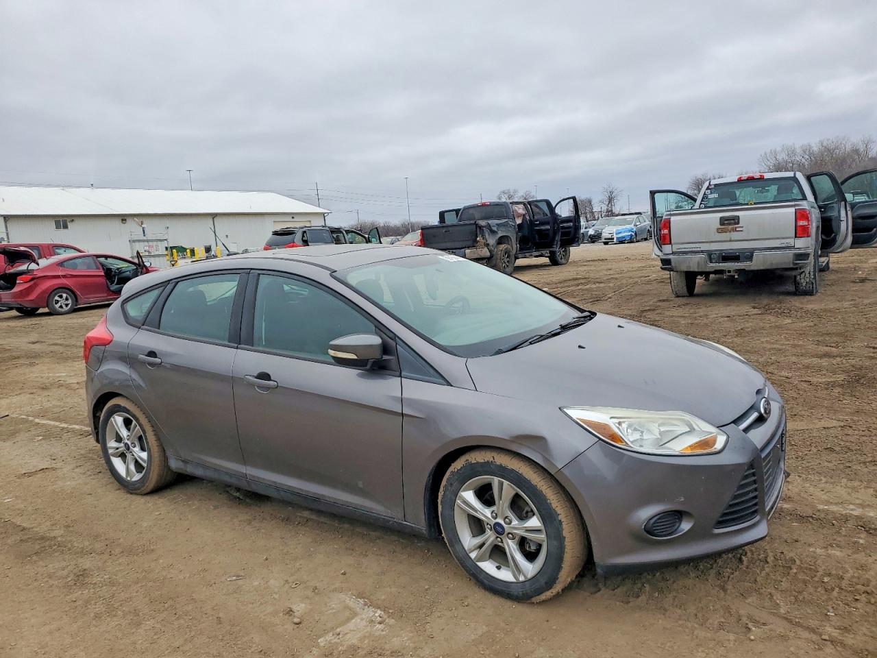 2014 FORD FOCUS SE photo 4