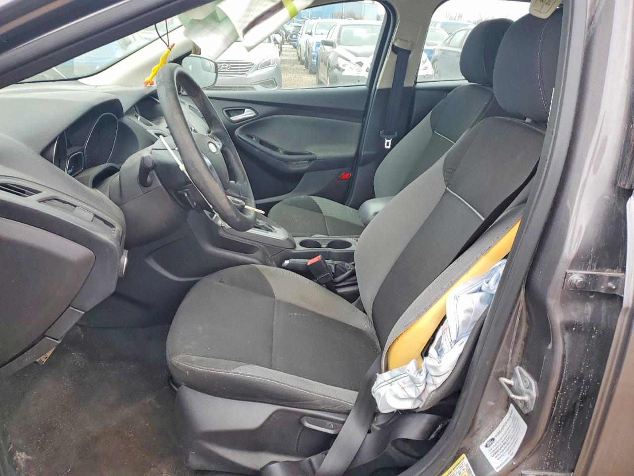 2014 FORD FOCUS SE photo 7