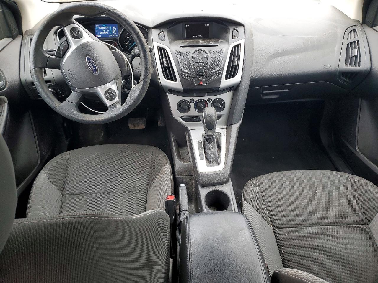 2014 FORD FOCUS SE photo 8