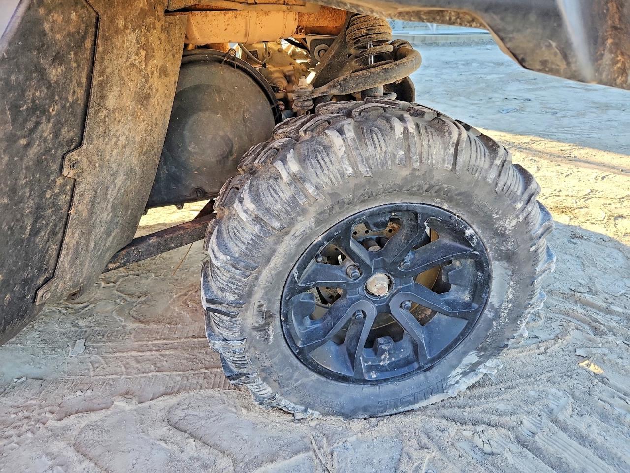 2017 CAN-AM DEFENDER UTILITY VEHICLE photo 10