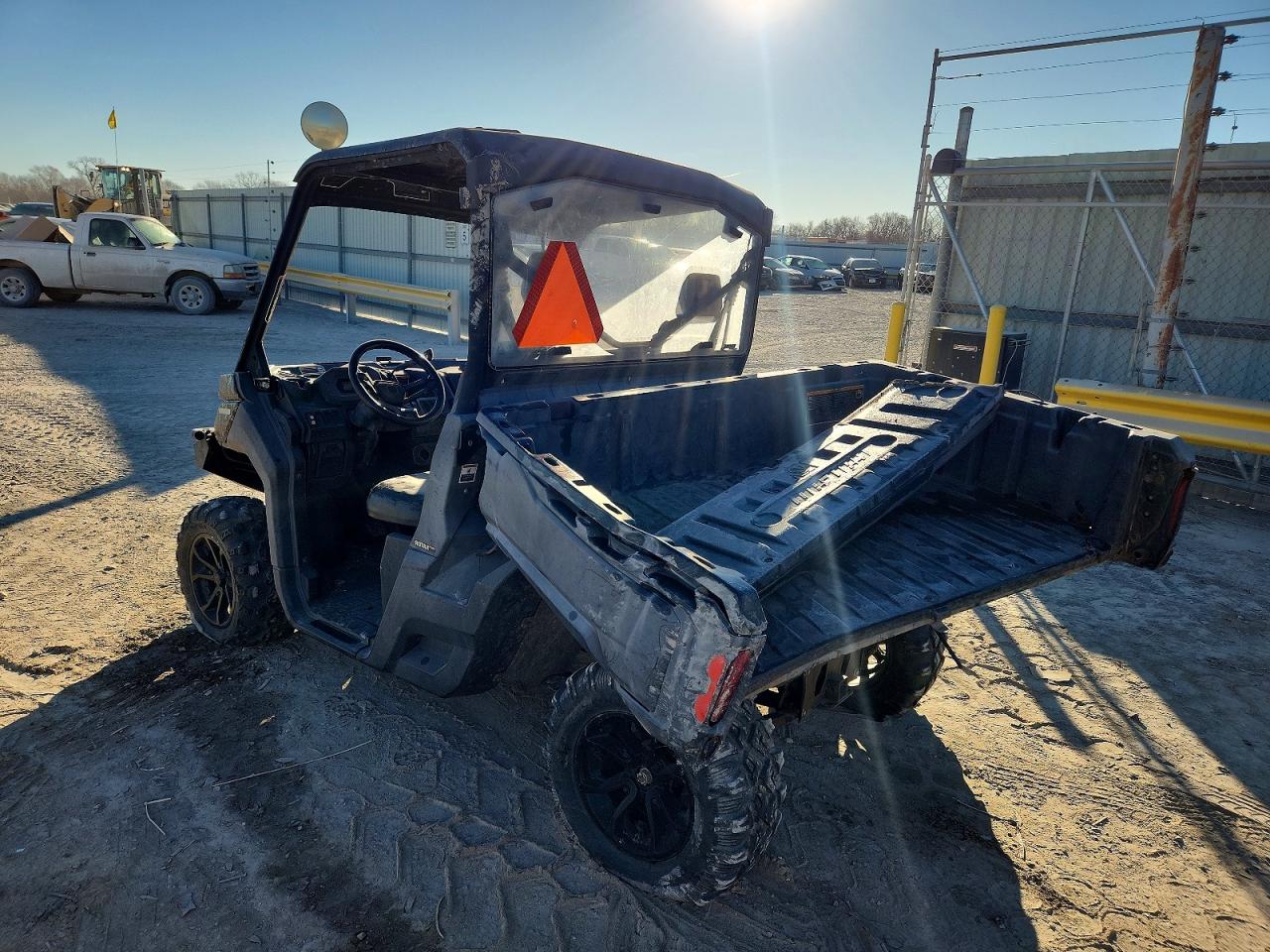2017 CAN-AM DEFENDER UTILITY VEHICLE photo 3