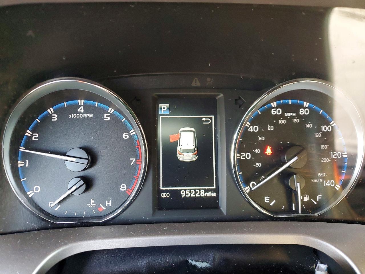 2016 TOYOTA RAV4 XLE photo 9