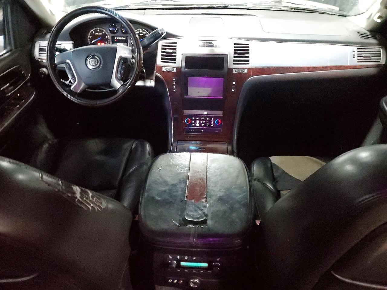 2007 CADILLAC ESCALADE LUXURY photo 8