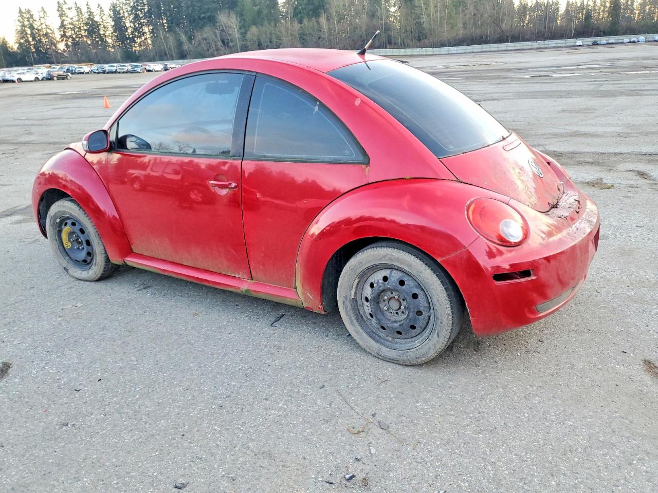 2010 VOLKSWAGEN NEW BEETLE photo 2